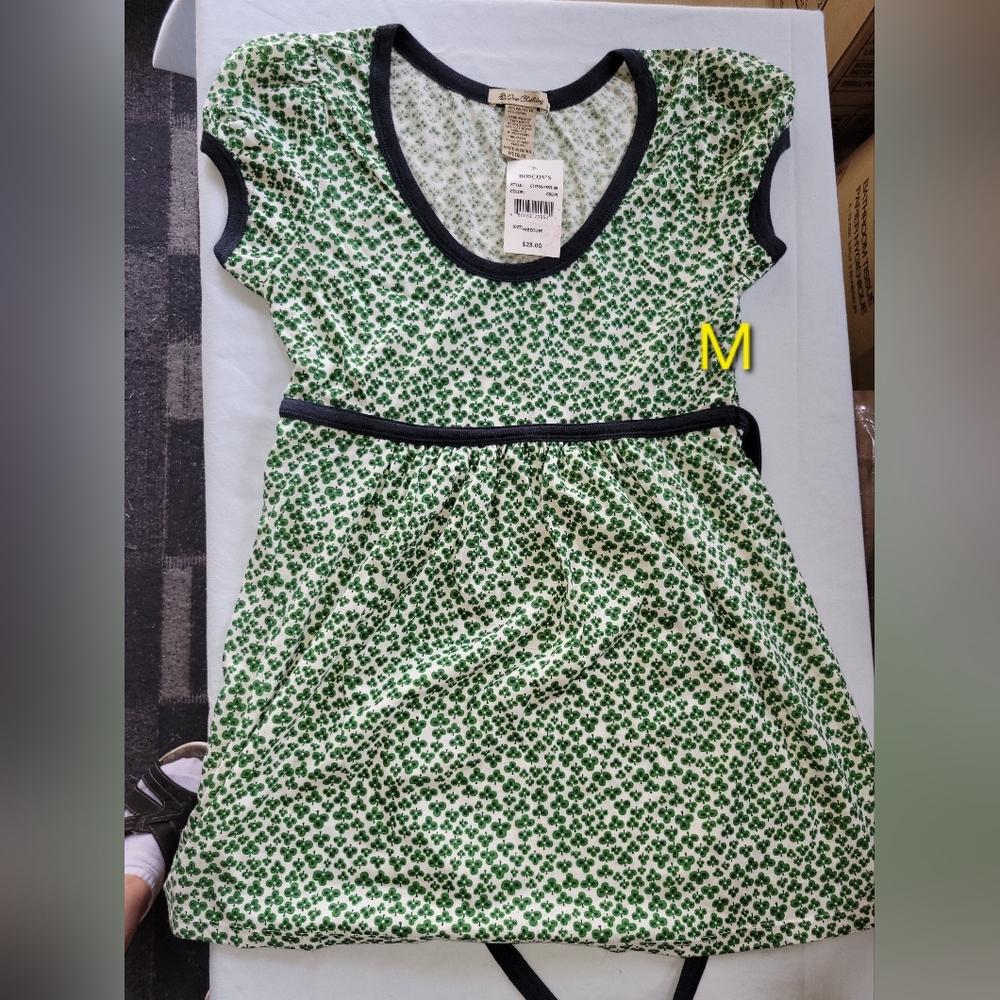 One Clothing Green and Black Tunic Top